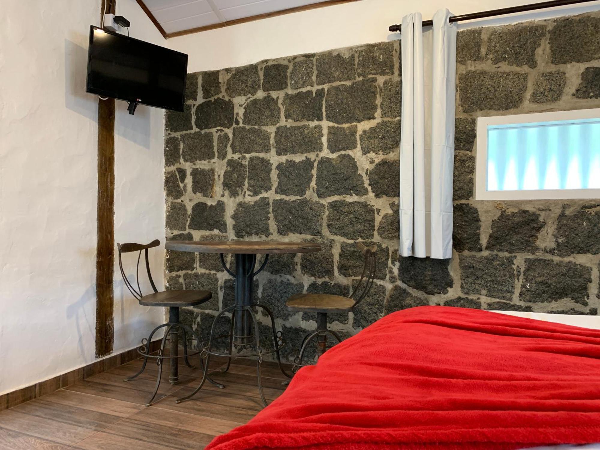 Velinn Pousada Bromelias Ilhabela Oda fotoğraf
